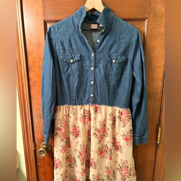 CANYON RIVER BLUES VTG Y2K Shirtdress with snap buttons. Size L - Picture 2 of 7